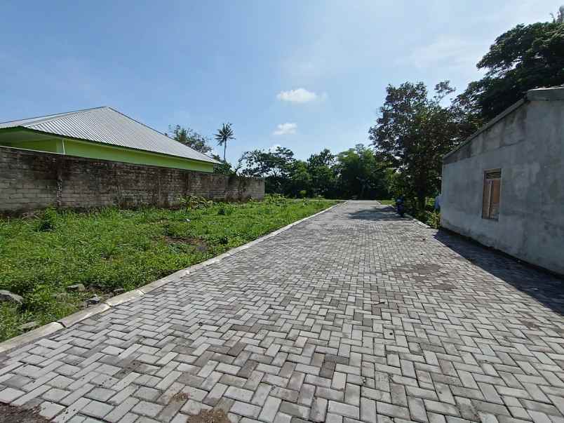 tanah jogja dekat bias kaliurang siap baliknama