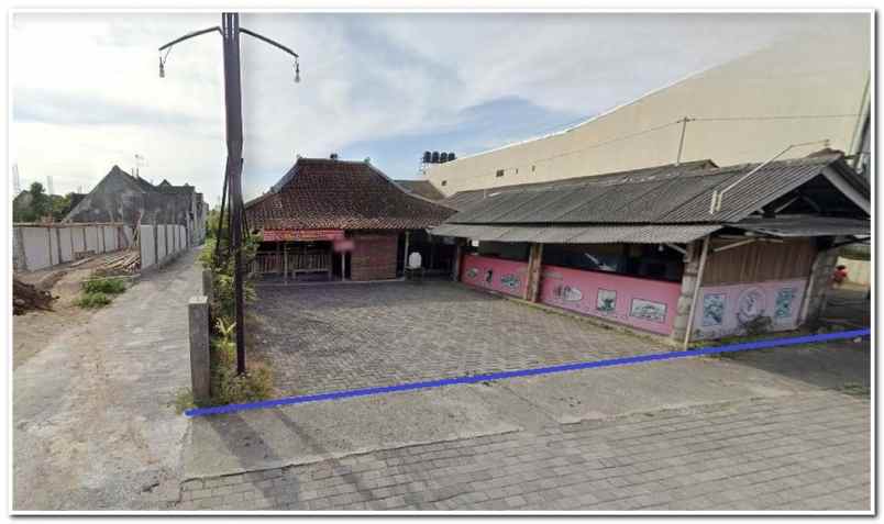 tepi aspal tanah banguntapan blok o