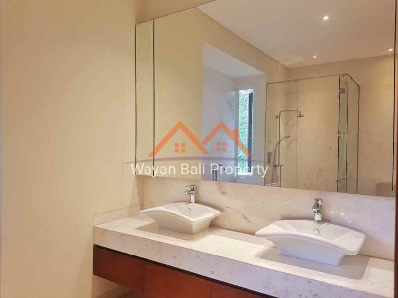 villa jalan wana segara