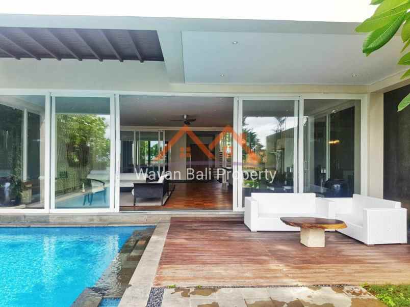 villa jalan wana segara