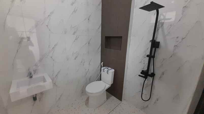 3 juta dapat rumah 2 lantai di serpong bsd