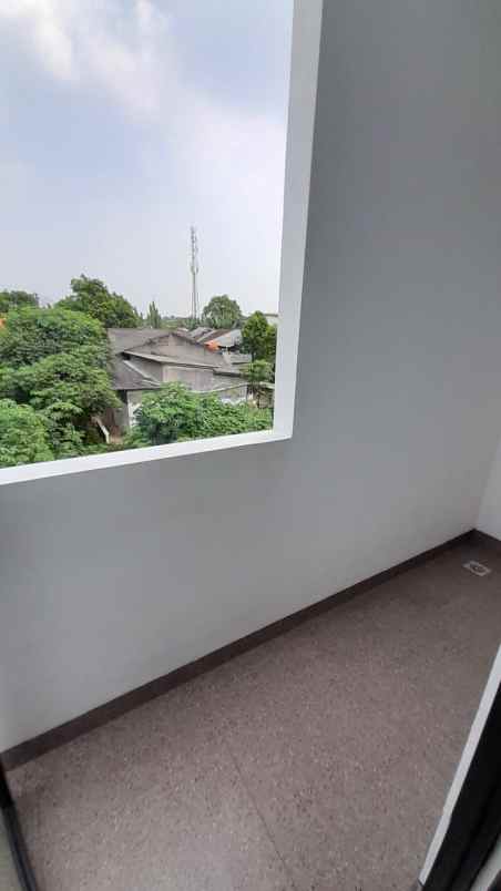 3 juta dapat rumah 2 lantai di serpong bsd