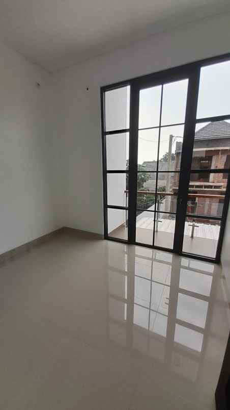 3 juta dapat rumah 2 lantai di serpong bsd