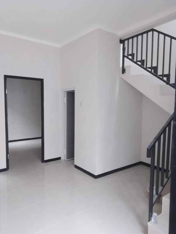 alana gunung anyar 2 lt tandon air tanam