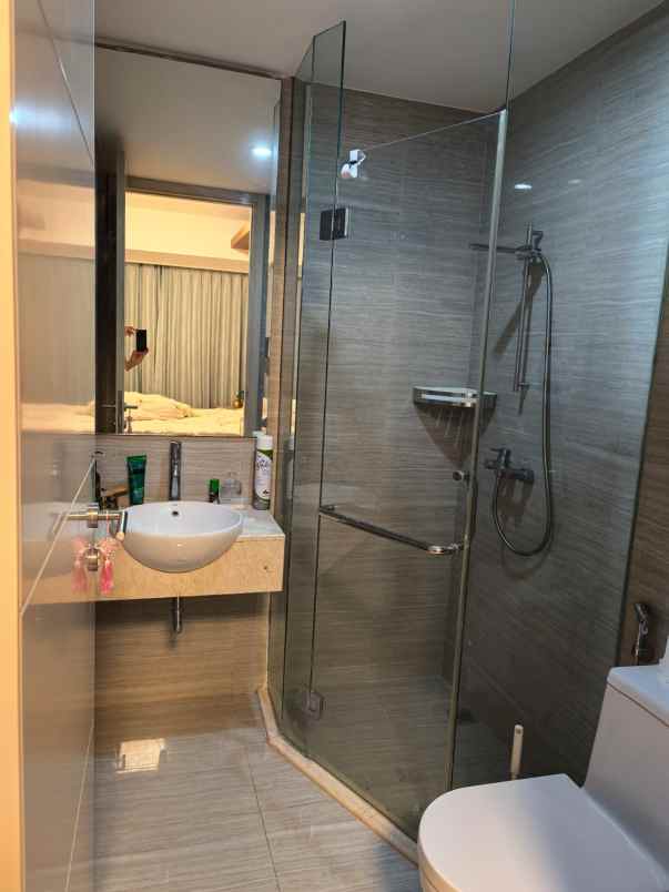 dijual apartemen jalan pakuwon indah