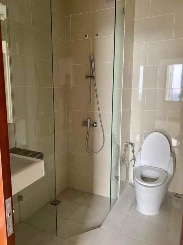 dijual apartemen jl raya kebayoran lama