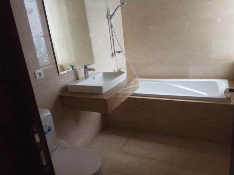 dijual apartemen menteng