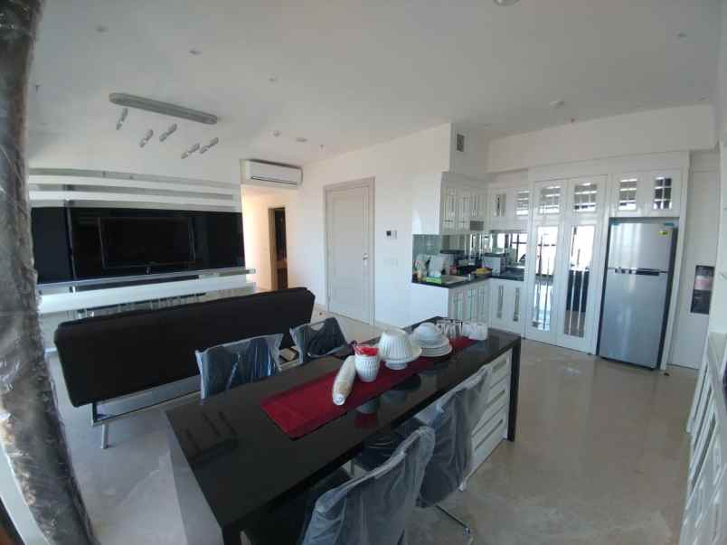 dijual apartemen tunjungan plaza