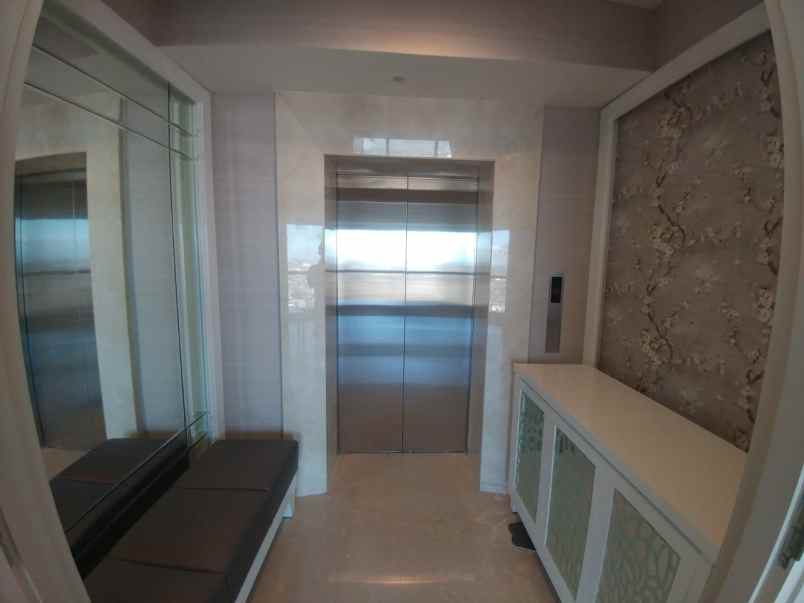 dijual apartemen tunjungan plaza