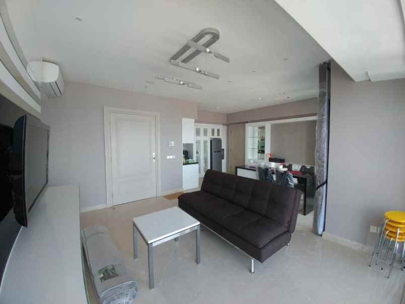 dijual apartemen tunjungan plaza