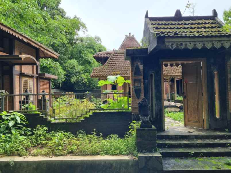 dijual cepat rumah besar tanah luas di minggir