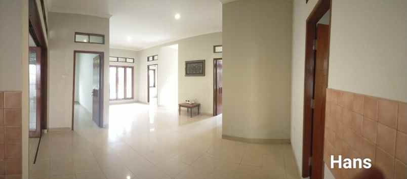 dijual cepat rumah hook di pesona khayangan depok