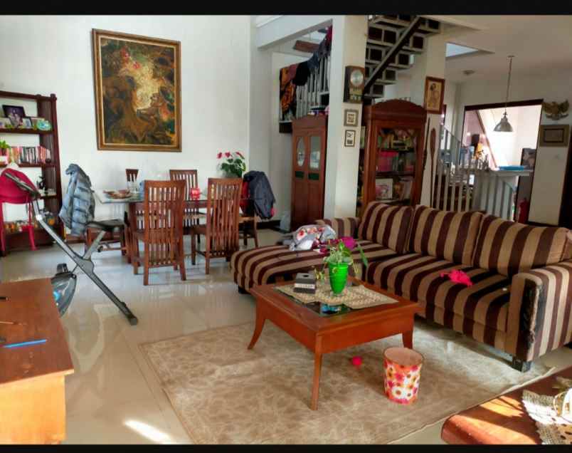 dijual cepat rumah mewah di ciwaruga bandung