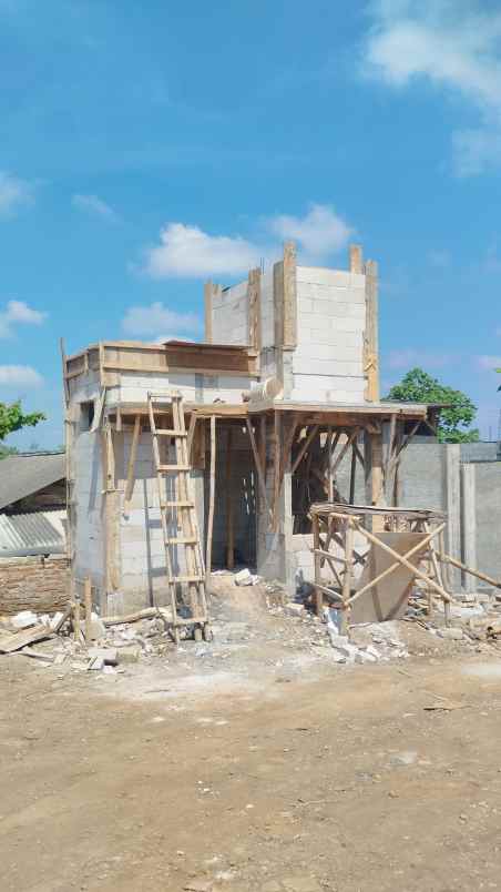 dijual hunian klasik eropa modern di malang 600jt an