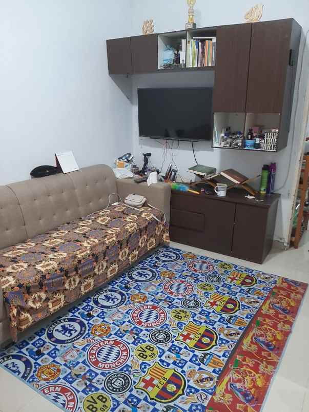 dijual kost bojongsari baru kota depok