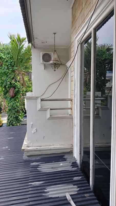 dijual kost jl anggrek setiabudi karet