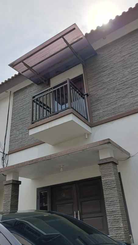 dijual kost jl anggrek setiabudi karet