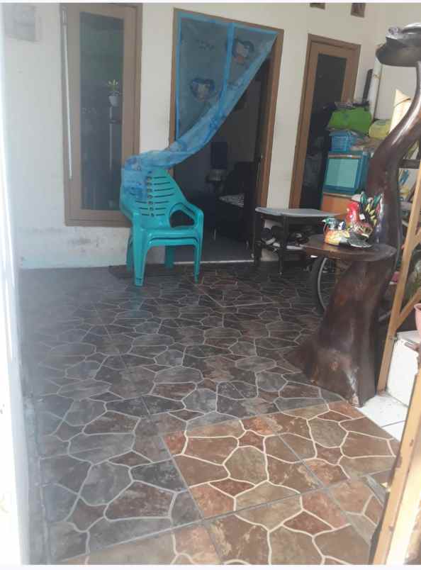 dijual kost jl nanas gang flamboyan