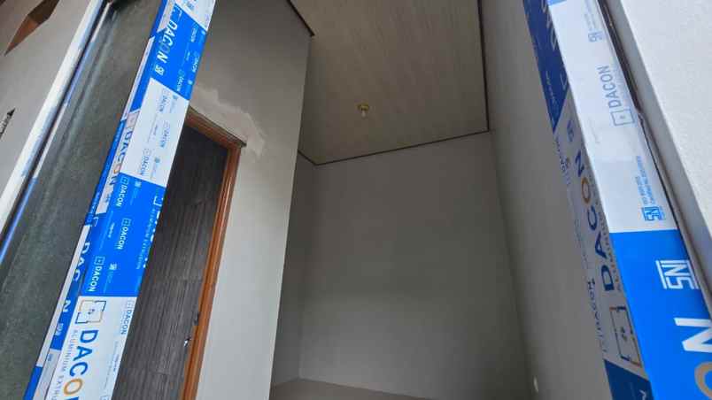 dijual kost kantor kelurahan kalisegoro
