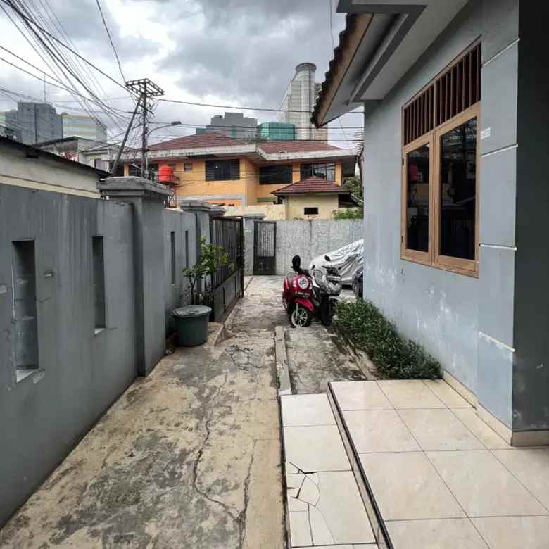 dijual kost kebon kacang