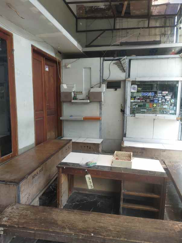 dijual kost ketintang
