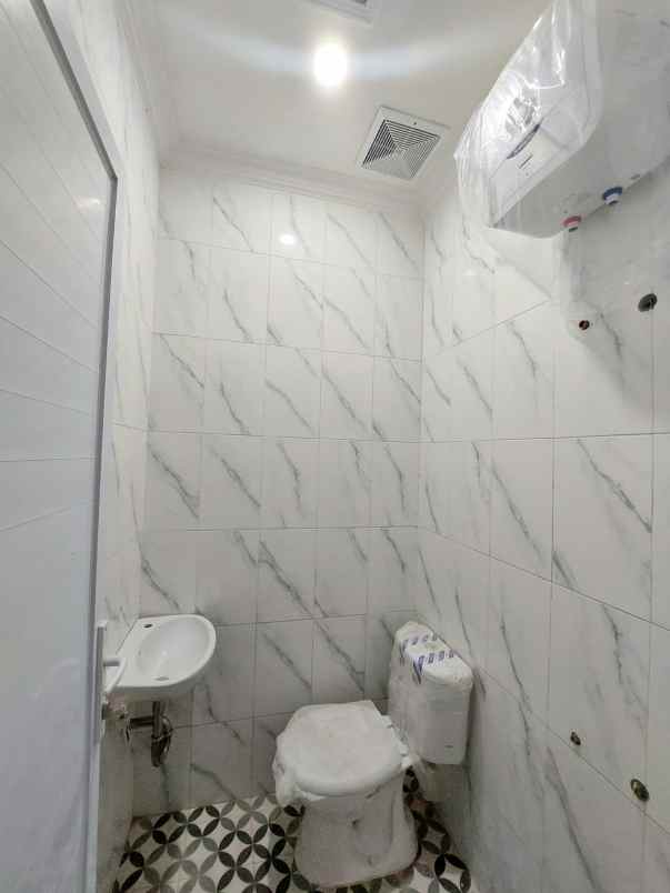 dijual kost tlogowaru malang city east