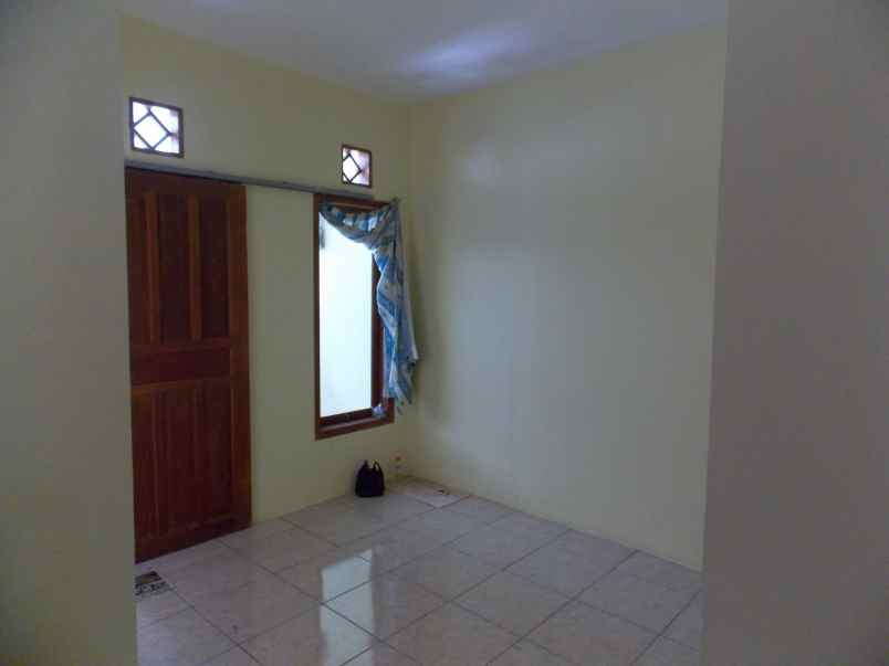 dijual ngebut rumah selangkah ke borma permata cimahi