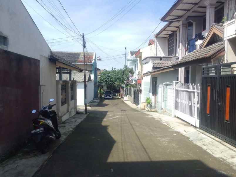 dijual ngebut rumah selangkah ke borma permata cimahi