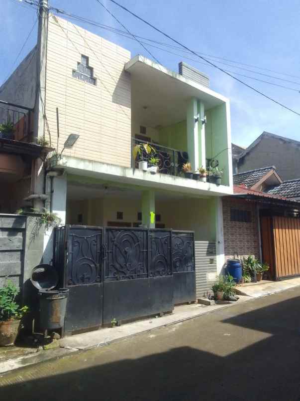 dijual ngebut rumah selangkah ke borma permata cimahi