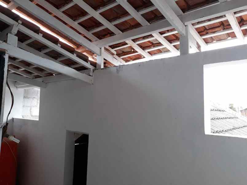 dijual ngebut rumah selangkah ke borma permata cimahi