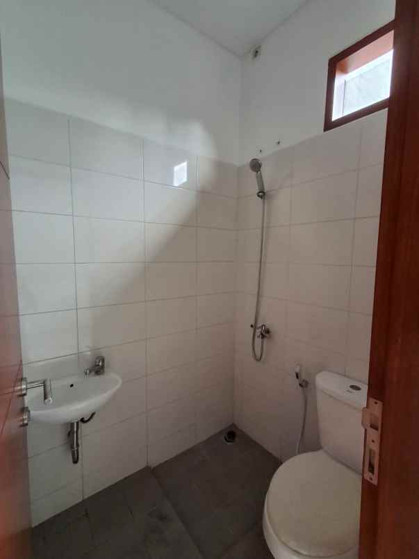 dijual ruko gudang kantor antapani