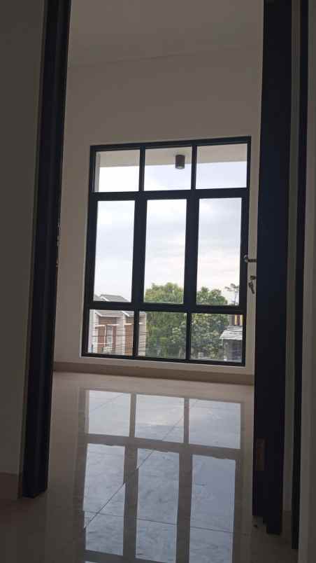 dijual ruko gudang kantor jalan raya villa bandung indah