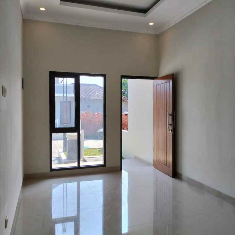 dijual rumah 1 km ke candi prambanan