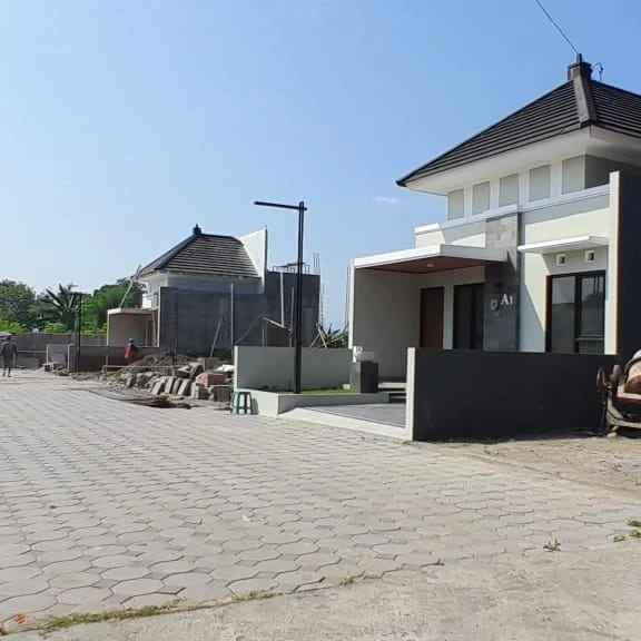 dijual rumah 1 km ke candi prambanan
