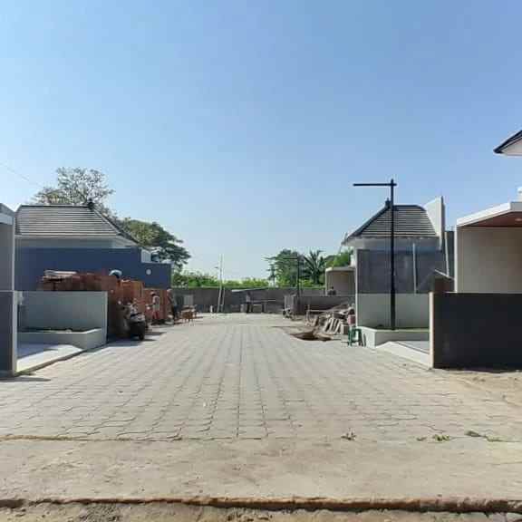 dijual rumah 1 km ke candi prambanan