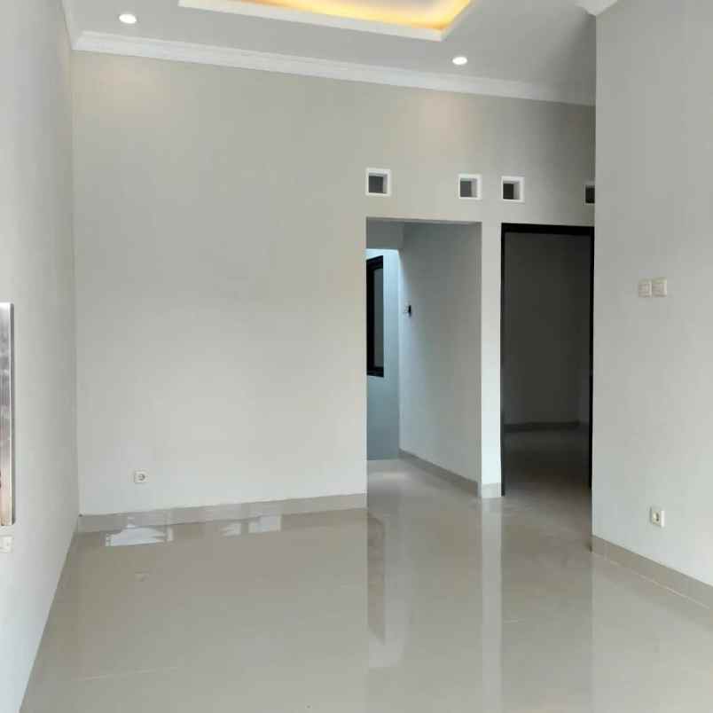 dijual rumah 1 km ke candi prambanan