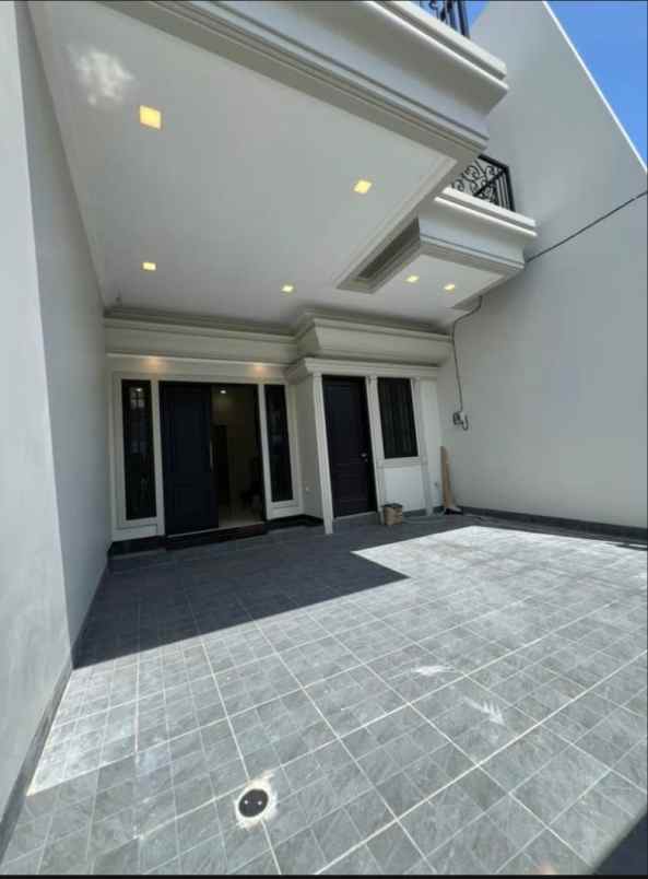 dijual rumah al azhar rawamangun