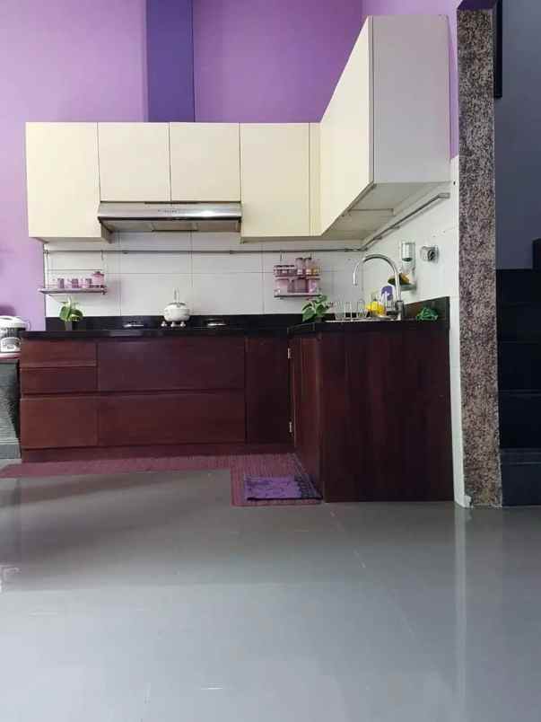 dijual rumah alam galaxy