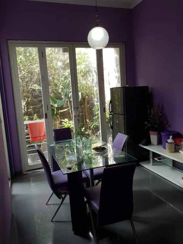 dijual rumah alam galaxy