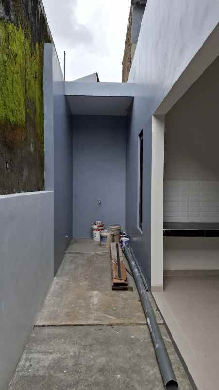 dijual rumah american classic di banyumanik semarang