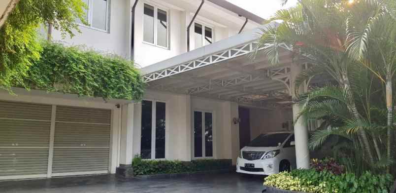 dijual rumah antasari