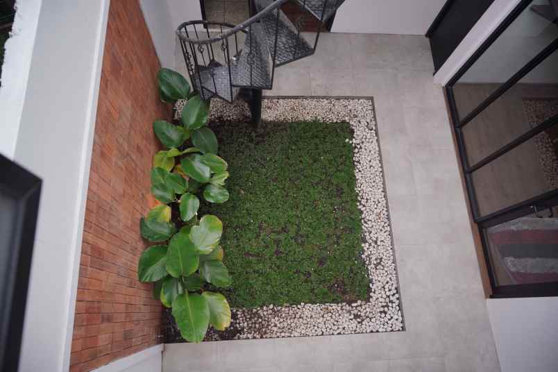 dijual rumah arcamanik endah jl ice