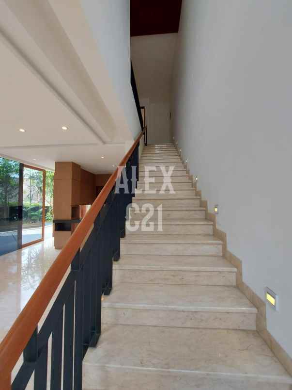 dijual rumah area kuningan jaksel