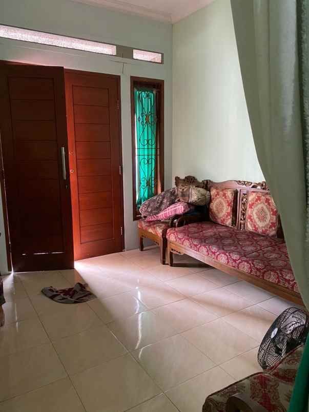 dijual rumah bagus strategis di perum griya pamulang 2