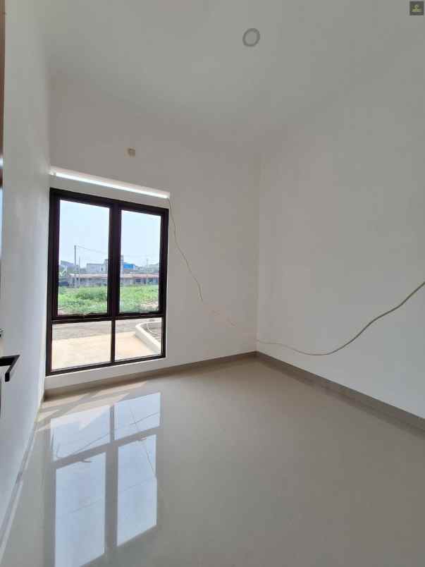 dijual rumah baktijaya