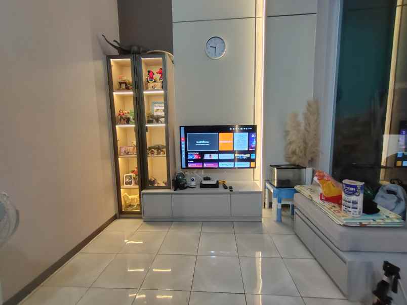 dijual rumah bambu apus