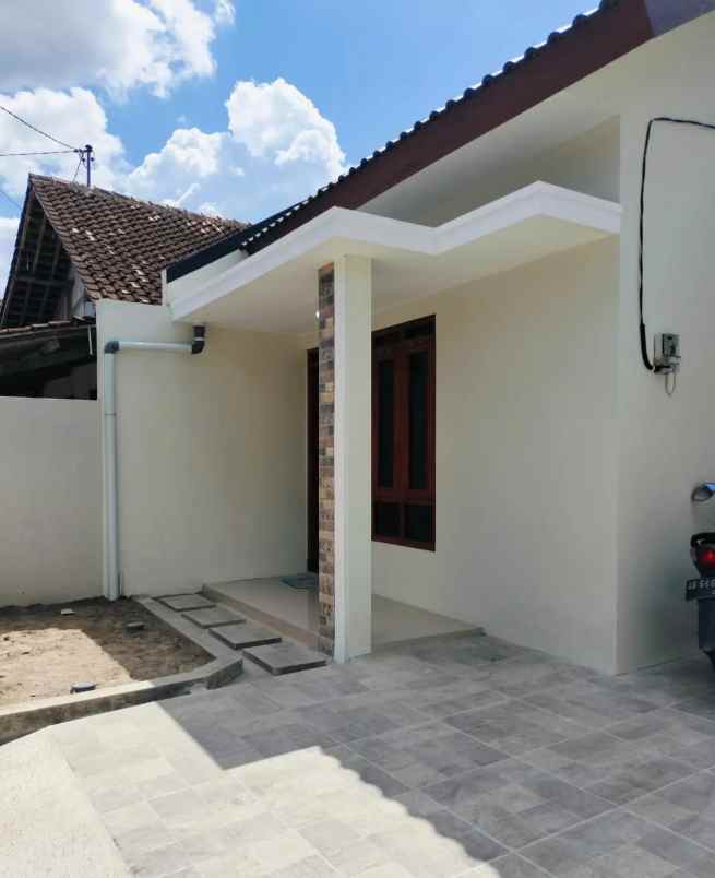 dijual rumah banguntapan