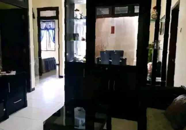 dijual rumah banyumanik