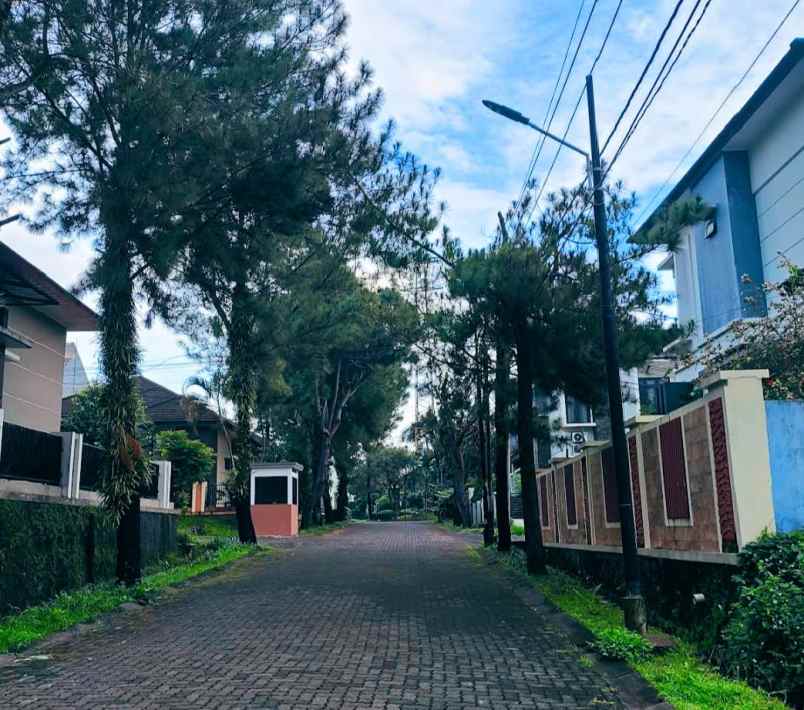 dijual rumah banyumanik