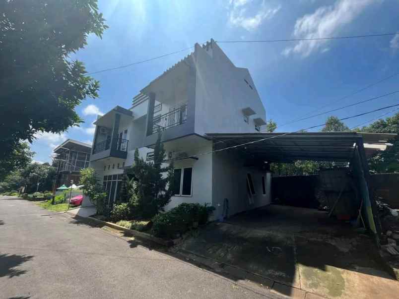 dijual rumah banyumanik